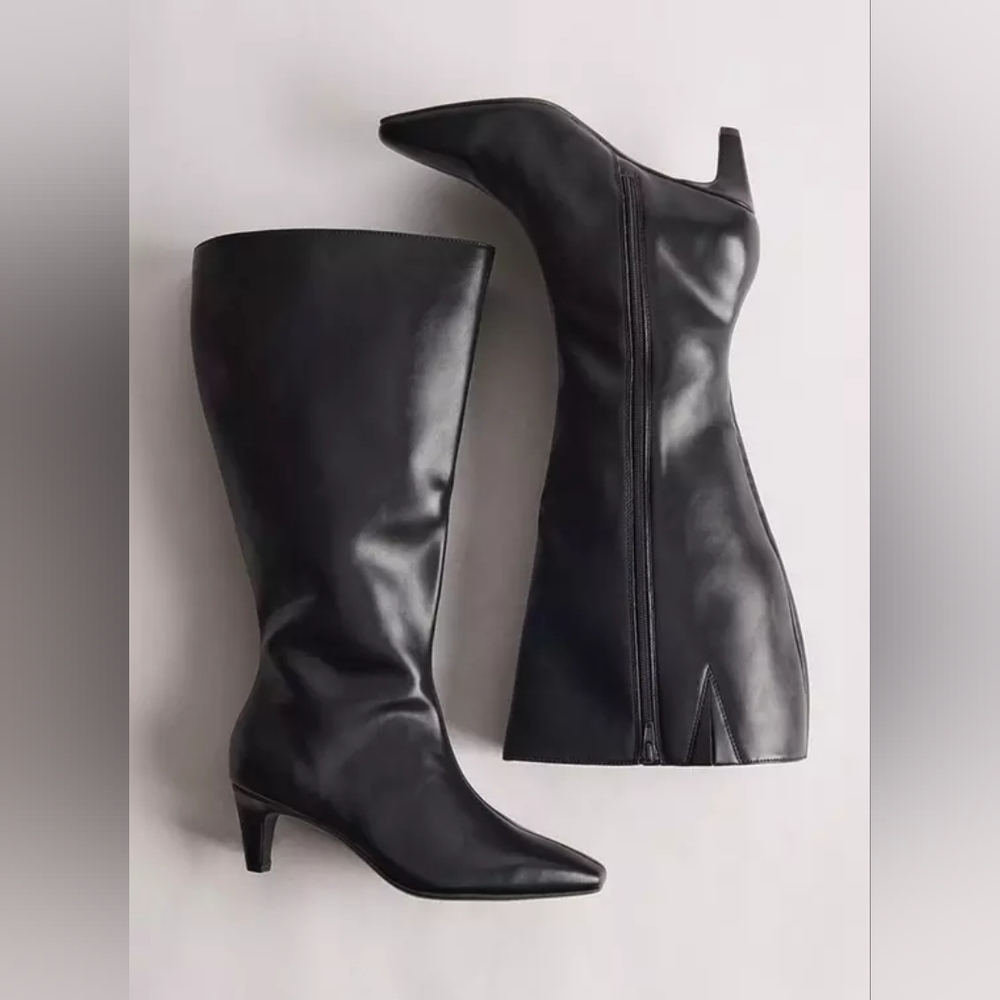 NEW Wide Width Wide Calf Black Leather Knee-High Boots Size 9WW TORRID